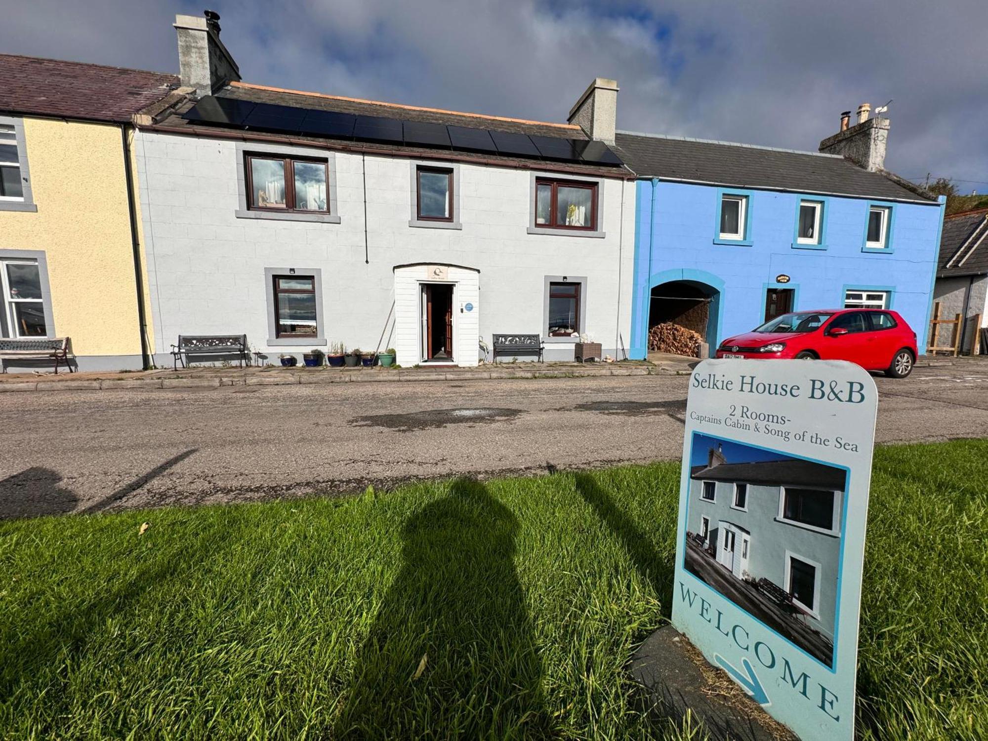 Song Of The Sea, Selkie House Bed & Breakfast Helmsdale Exterior photo